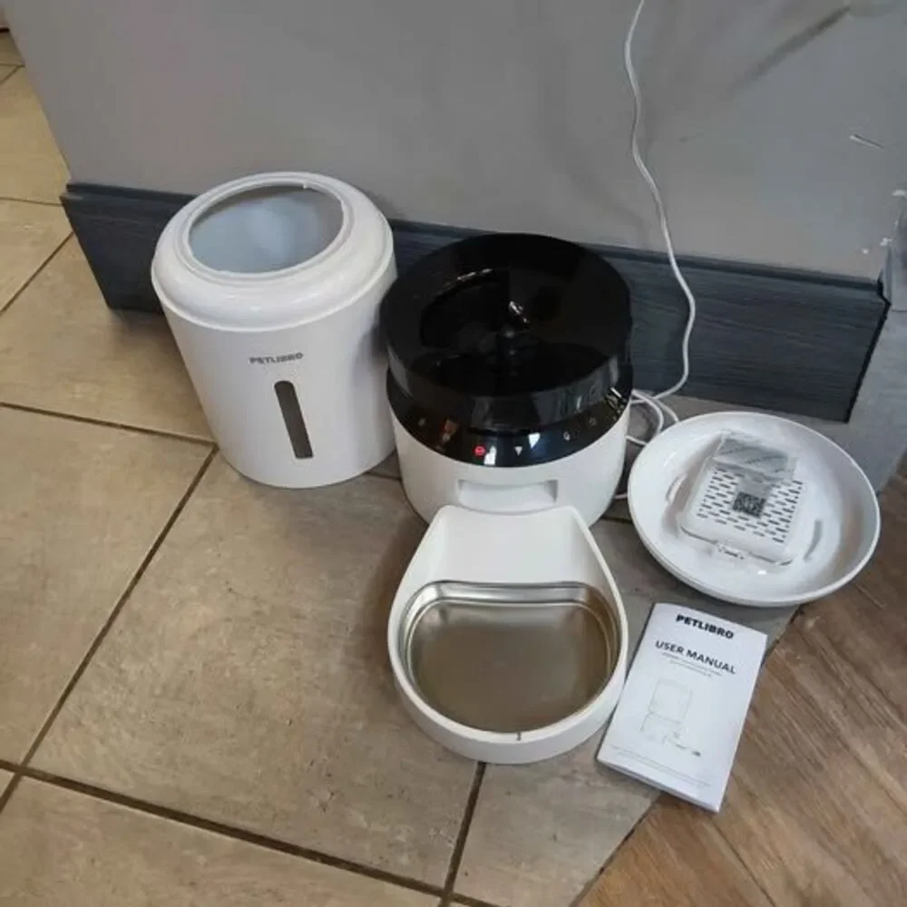 Petlibro Granary Smart automatic Feeder with Camera PLAF 203-V0002 WHITE color